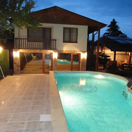 Casa de hóspedes Lirik 3*