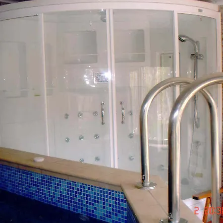 게스트하우스 Lirik